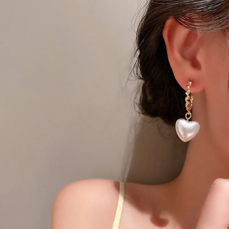 New Women Jewelry Sweet Heart Pearl Earrings Popular Golden Plating Simulated Pearl Drop Earring For Girl Lady Gifts